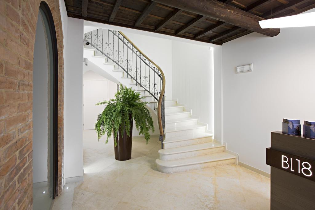 Borgoleoni 18 - Room And Breakfast แฟร์รารา ภายนอก รูปภาพ