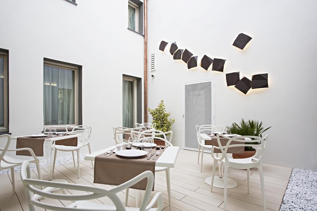 Borgoleoni 18 - Room And Breakfast แฟร์รารา ภายนอก รูปภาพ