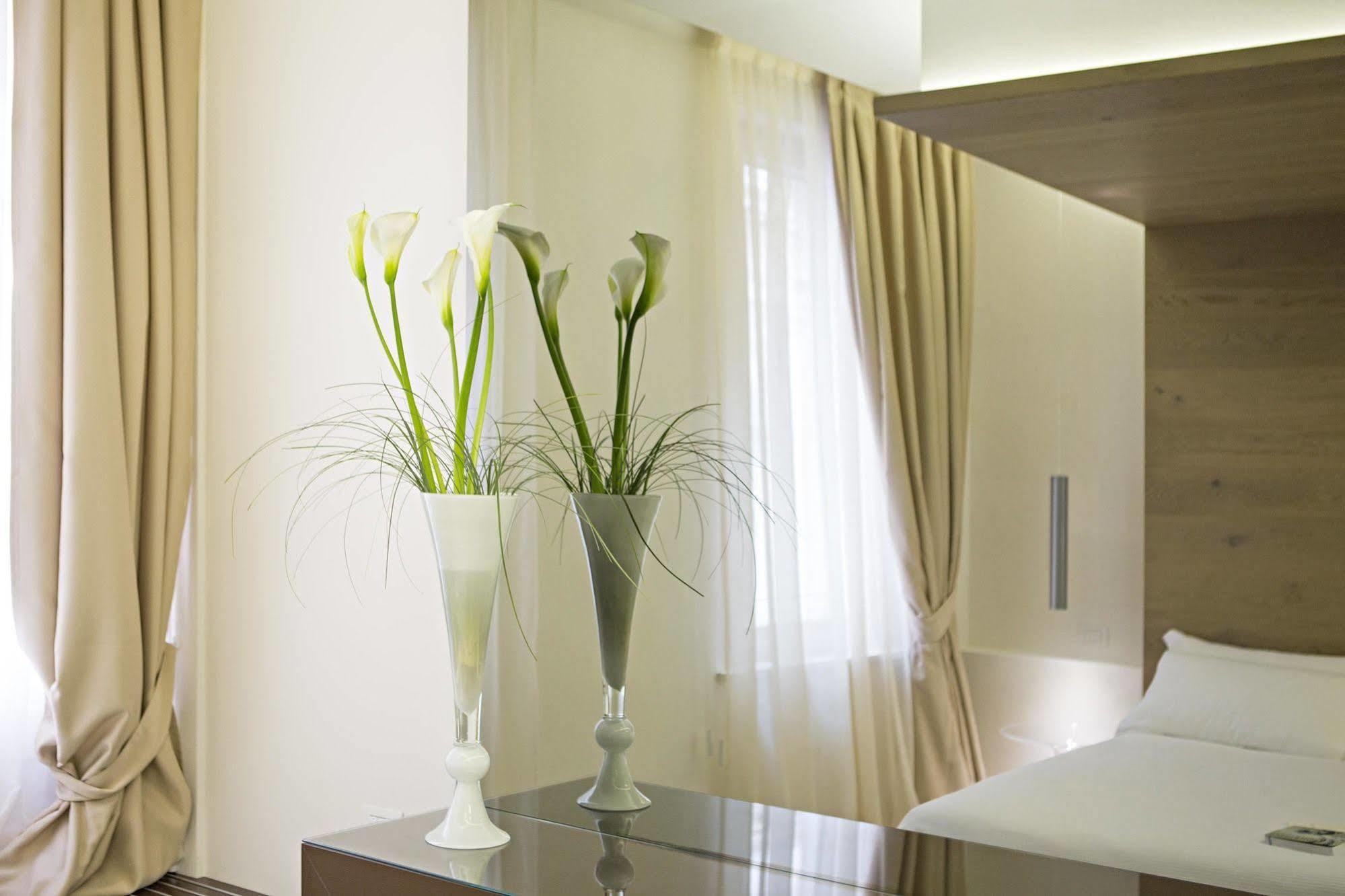 Borgoleoni 18 - Room And Breakfast แฟร์รารา ภายนอก รูปภาพ